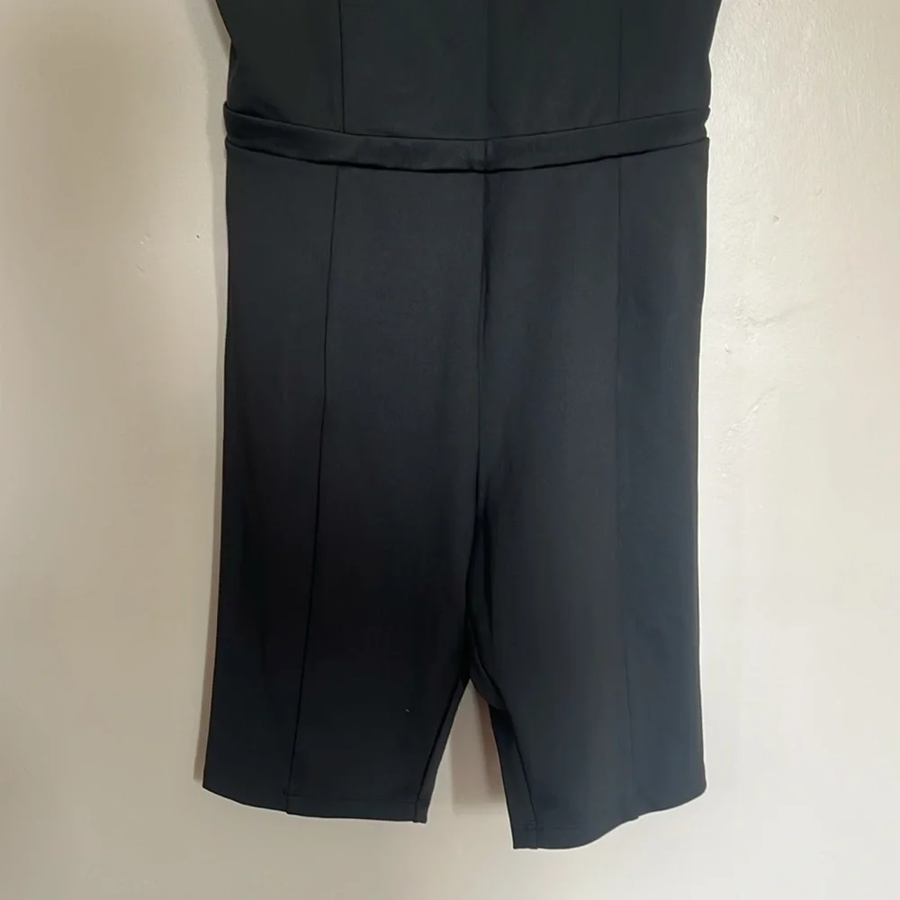 UpWest Dark Charcoal Gray Sleeveless Pilates Perfect Athletic Romper NWT Size M